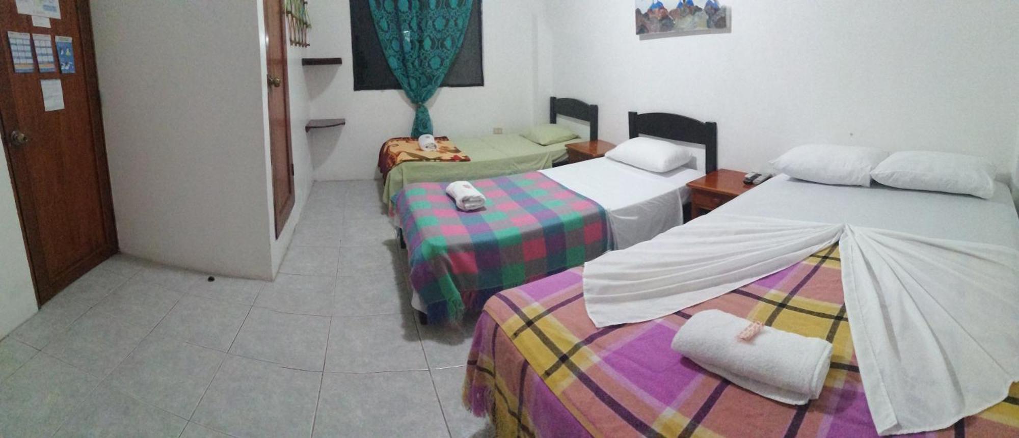 Hostal La Casa De Luis 巴克里索莫雷诺港 外观 照片