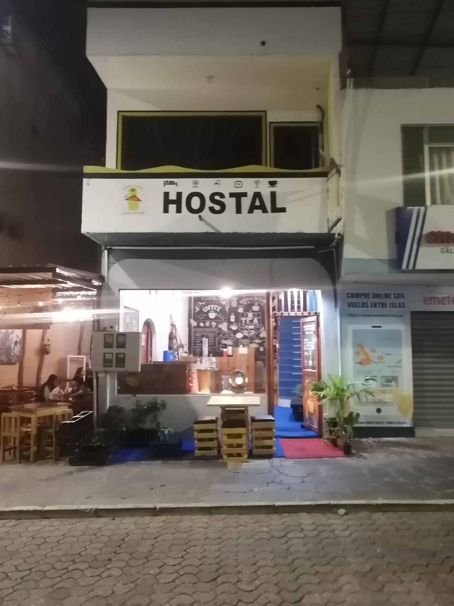 Hostal La Casa De Luis 巴克里索莫雷诺港 外观 照片
