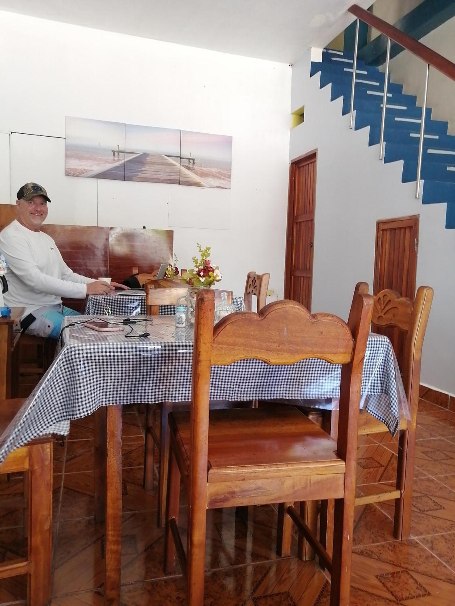 Hostal La Casa De Luis 巴克里索莫雷诺港 外观 照片
