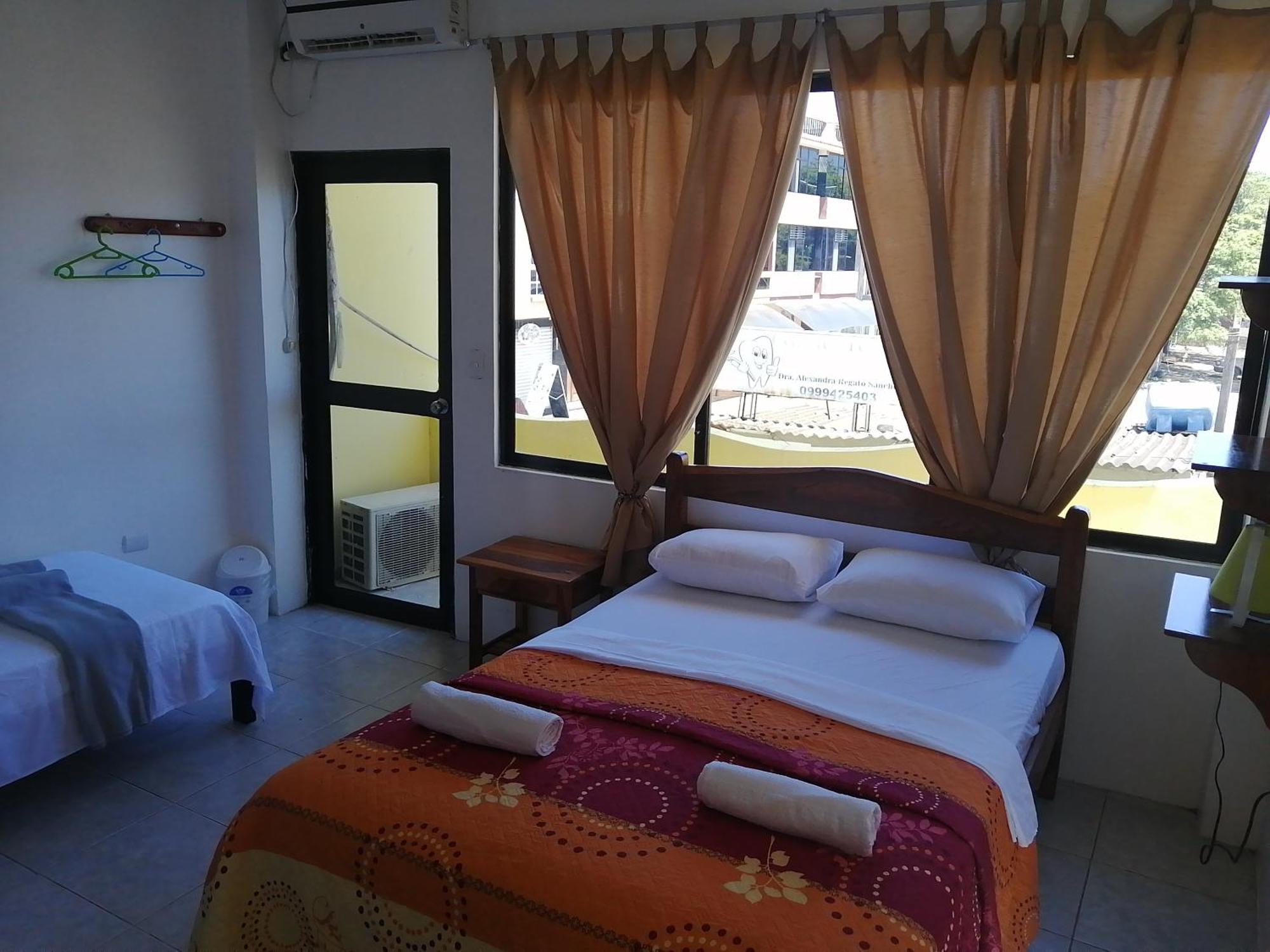 Hostal La Casa De Luis 巴克里索莫雷诺港 外观 照片